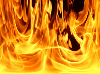 Пожар оставил семью электромонтера Кувандыкского РЭС без крова