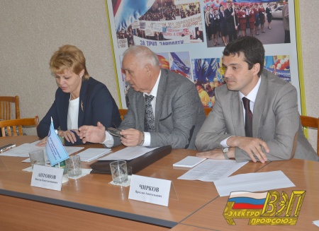 Наталья Безбородова встретилась с профсоюзными лидерами области